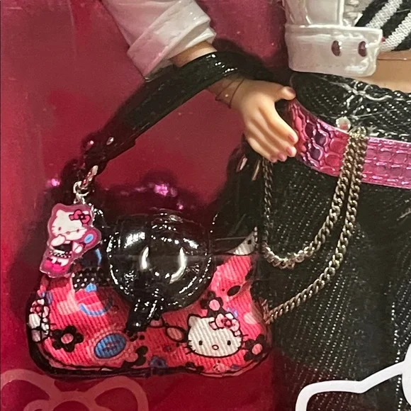NIB Hello Kitty Barbie Collector 1st in Series 2007 - Picture 9 of 16